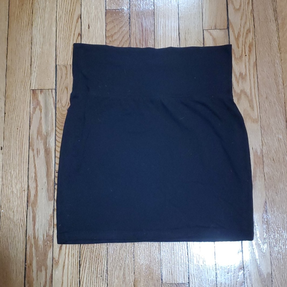 Black medium skirt